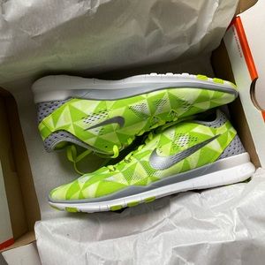 neon green nike free 5.0 running shoes- women’s